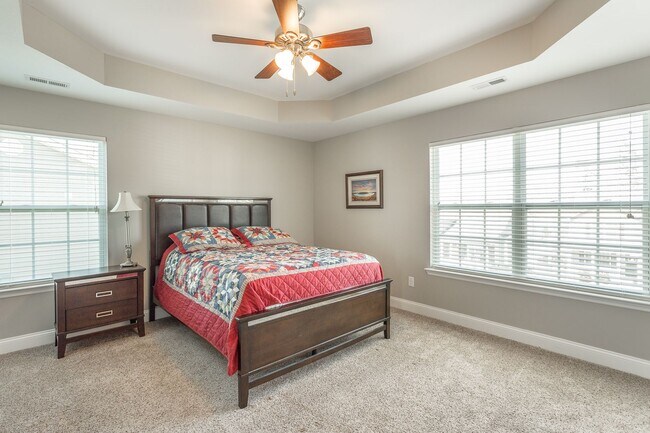 Building Photo - Beautiful Soddy Daisy Home!