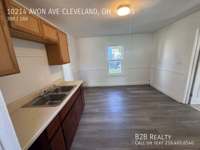 Building Photo - 10214 Avon Ave