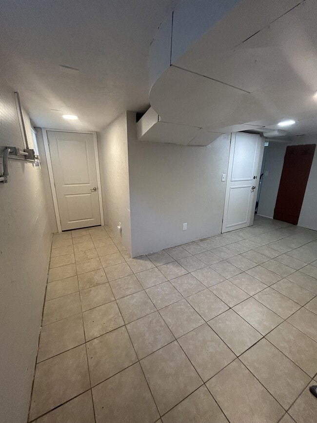 Building Photo - 1815 3rd St S