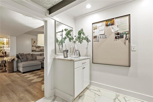 Building Photo - 120 Timber Creek Terrace