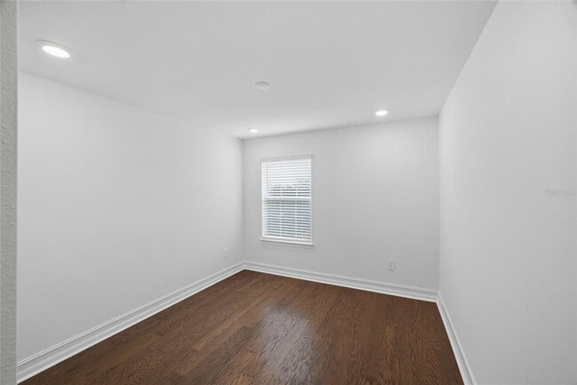 Building Photo - 4510 S Manhattan Ave