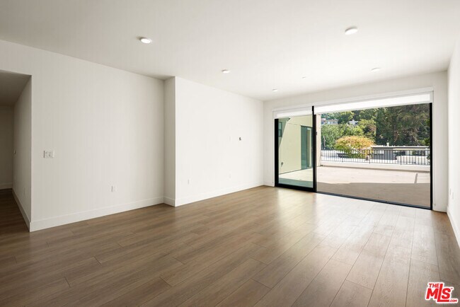 Building Photo - 3651 Regal Pl