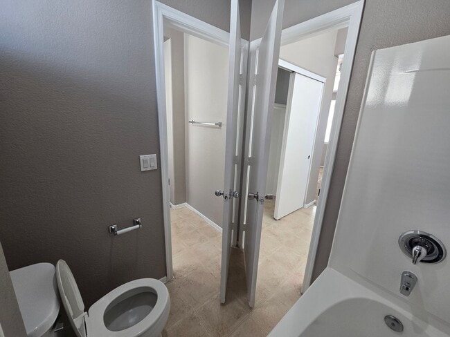 Building Photo - Beautiful 3 Bedroom Home located within North Las Vegas Manicured HOA - $1895 off Feb 2026 - Ask ...