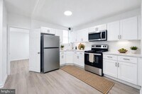 Building Photo - 5829 Crittenden St