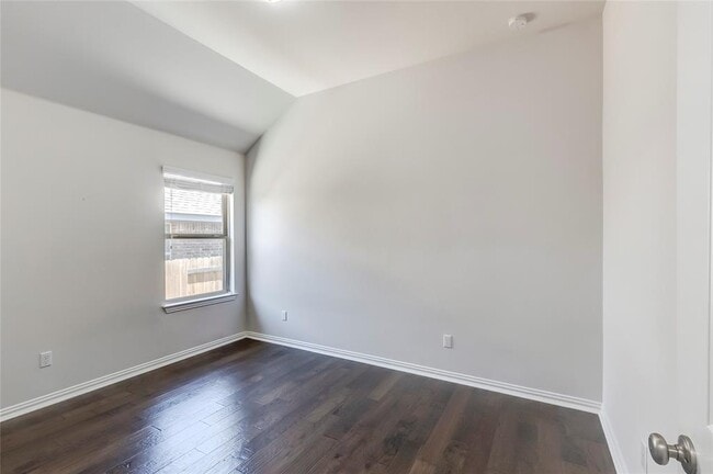 Building Photo - 2918 Diego Dr