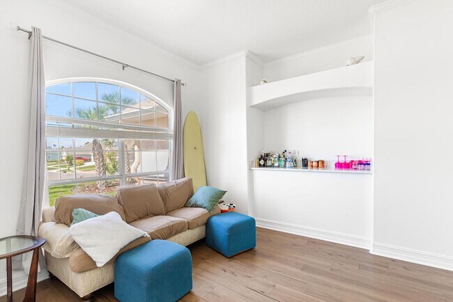 Building Photo - 200 Islamarada Ct