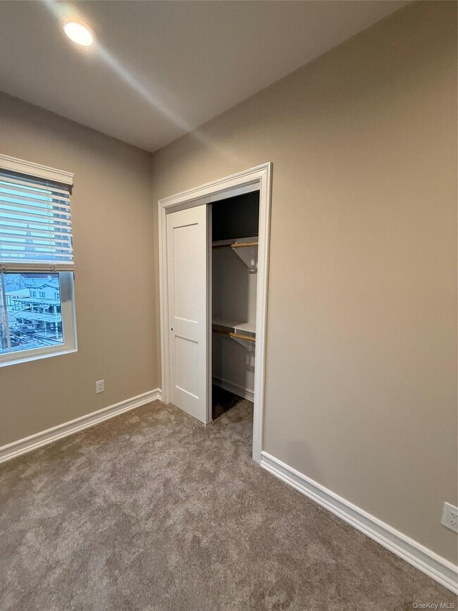 Building Photo - 122 Greenwich Ave