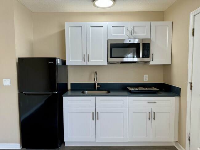 Building Photo - 1-Bedroom Apartment in Davenport
