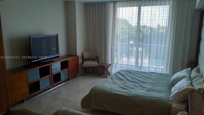 Building Photo - 50 Biscayne Blvd