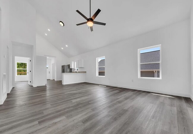 Building Photo - NEVER LIVED IN !!! BRAND NEW!!!!