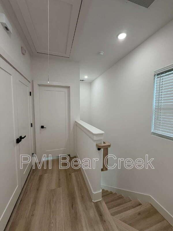 Building Photo - 2706 Cochran St