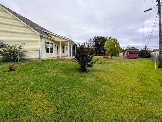 Building Photo - 3 BR 2 BA For Rent in Rossville