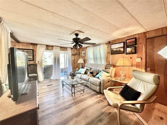 Building Photo - 3609 E Westcove Ct