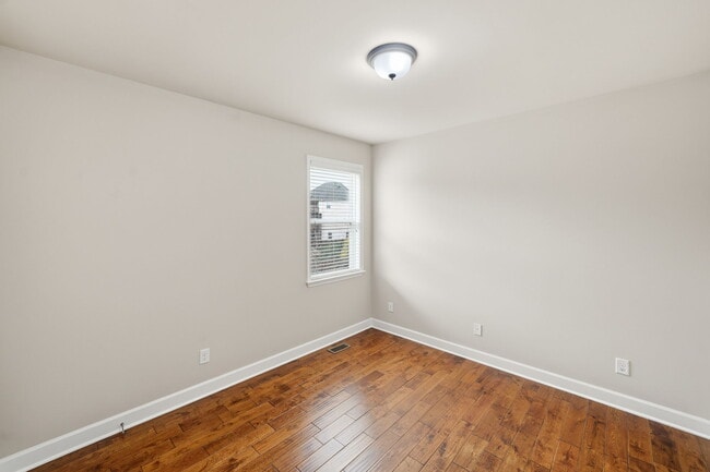 Building Photo - 10012 Park Sky Cir