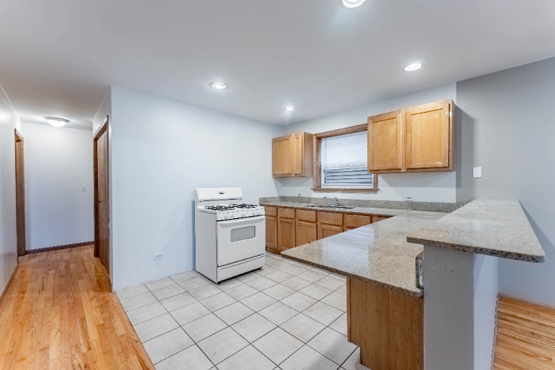 Building Photo - 1926 S Shelby Ct