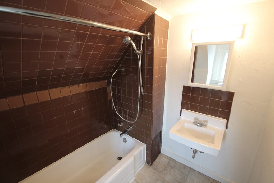 Building Photo - 308 S Trenton Ave