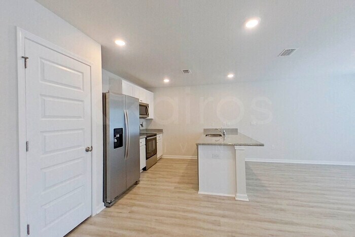 Building Photo - 4746 Malay Cir