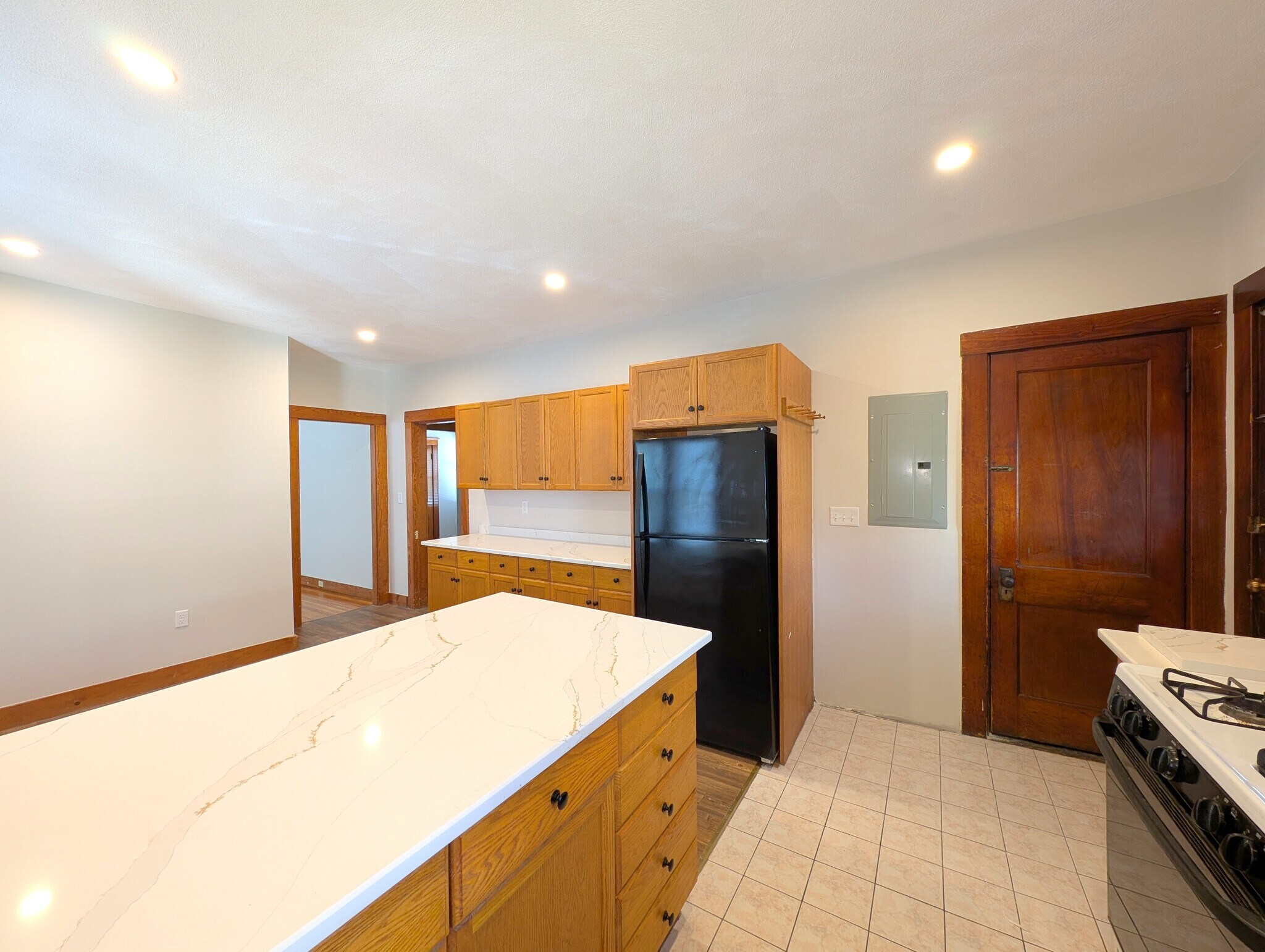 Building Photo - 29 Frederick Ave