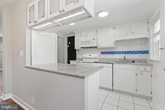 Building Photo - 4676 36th St S