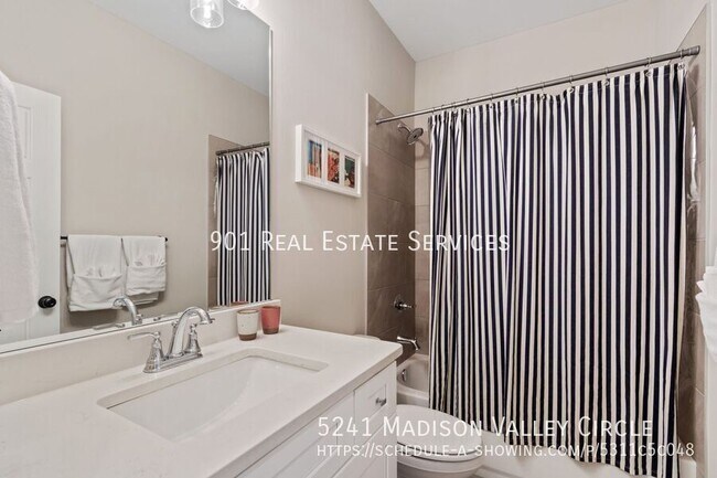 Building Photo - 5241 Madison Vly Ln