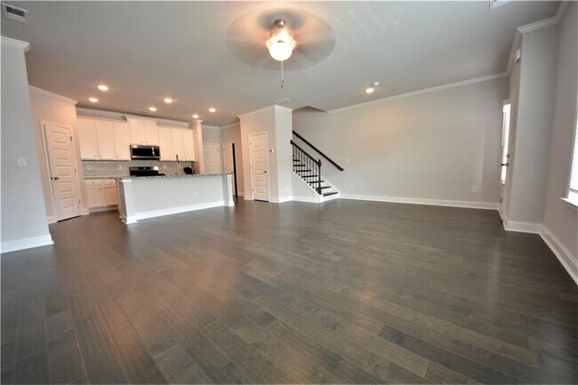 Building Photo - 2966 Chene Dr