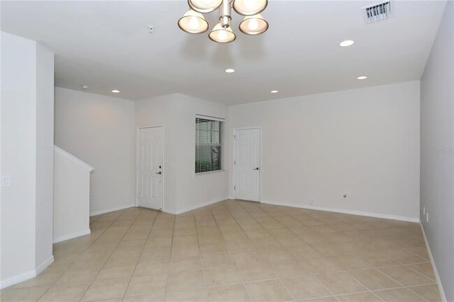 Building Photo - 7930 Moonstone Dr