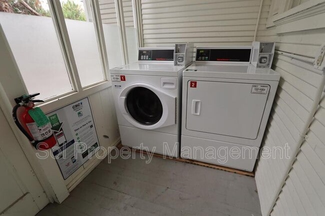 Building Photo - 331 Mission St