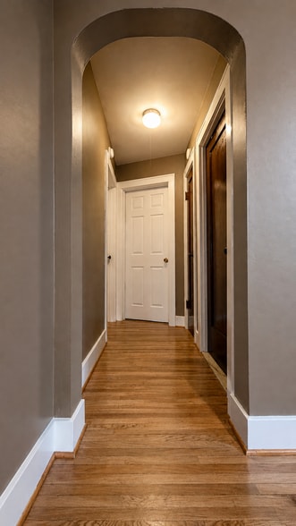 Building Photo - 362 Windermere Blvd