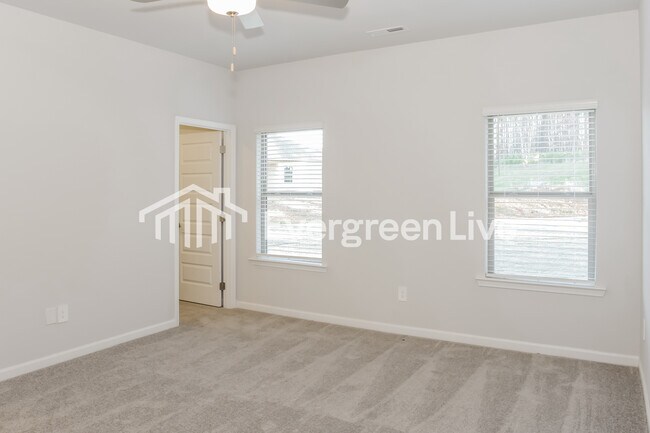 Building Photo - 115 Ashby Pond Dr