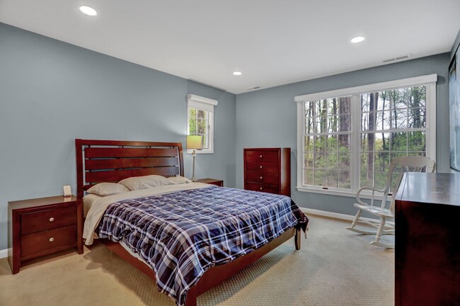 Building Photo - An Unbelievable Rental Opportunity – Grand...