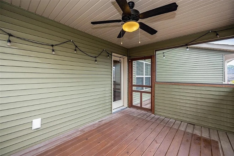 Building Photo - 61 Renee Ln