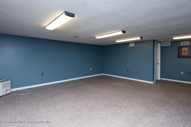 Building Photo - 3904 Plowmans Ct