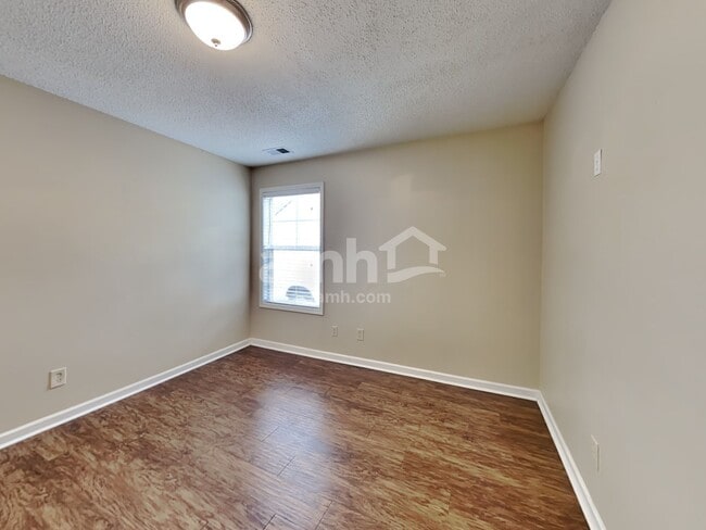 Building Photo - 3900 Village Main St