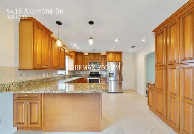 Building Photo - 5418 Ardmore Dr