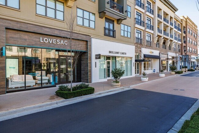 Building Photo - 440 Baroque Dr