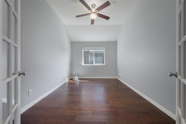 Building Photo - 2945 Mandalay Dr