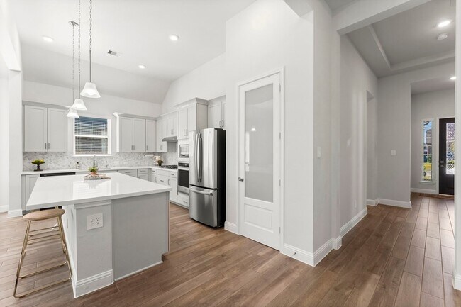 Building Photo - 15949 Hayes Mkt Lp