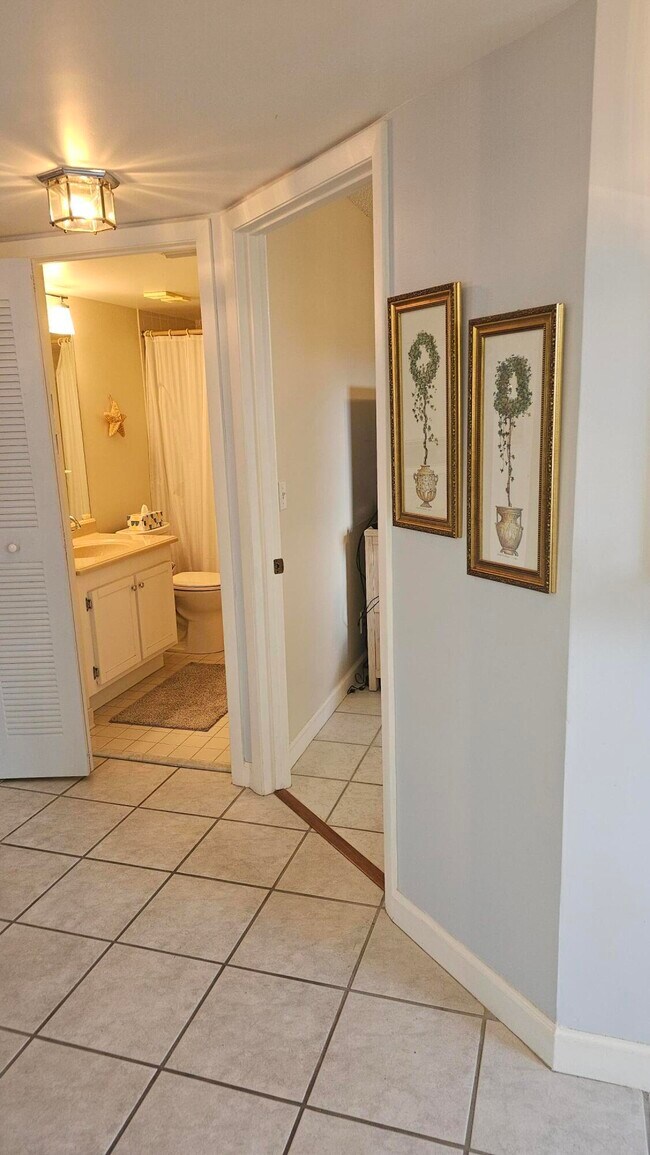 Building Photo - 3138 Via Poinciana