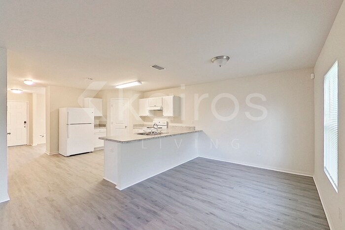 Building Photo - 5047 Sandy Hill Dr