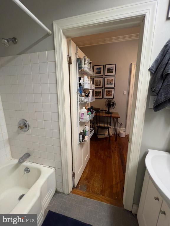 Building Photo - 257 S 20th St