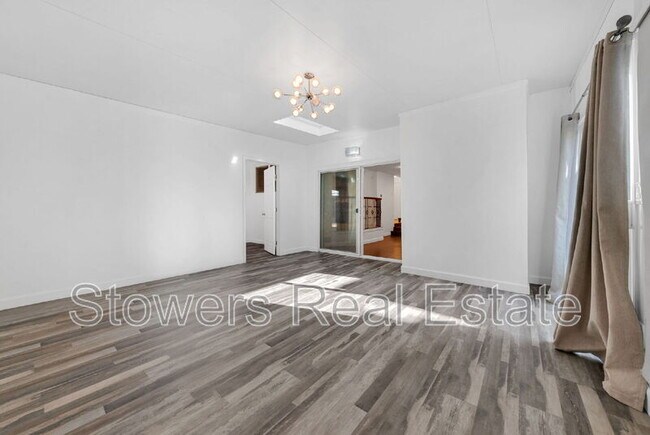 Building Photo - 40232 San Sebastian Pl