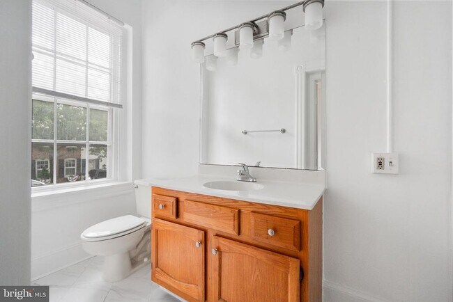 Building Photo - 1530 34th St NW