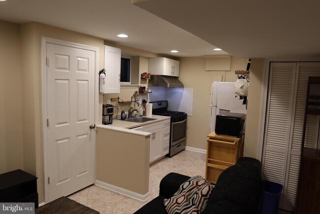 Building Photo - 11202 TROY Rd