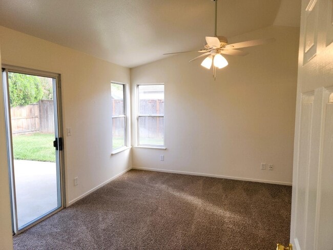 Building Photo - 2327 E Goshen Ave