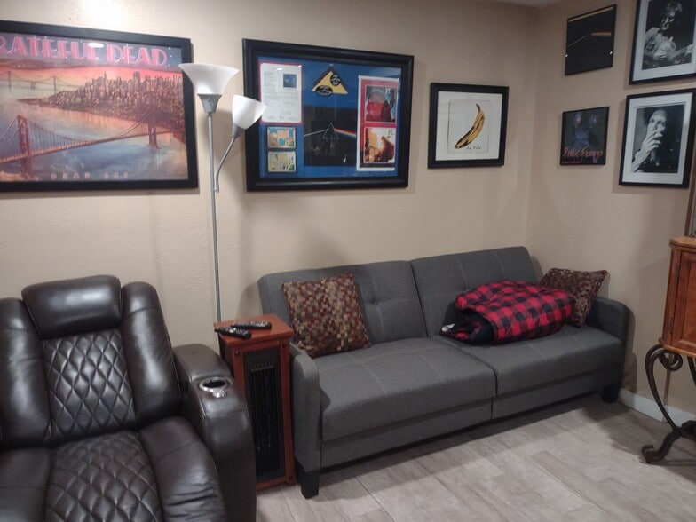 Entry area - 4535 S Hummelstrasse Ln