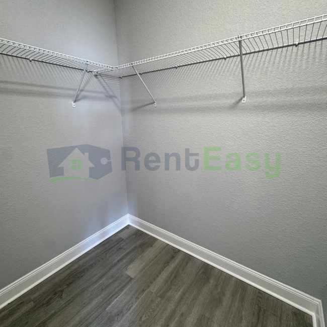 Building Photo - 511 Mason Ave