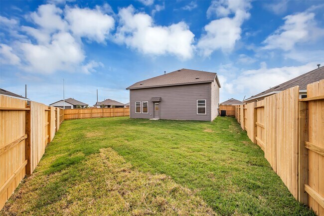 Building Photo - 26710 Willow Ln