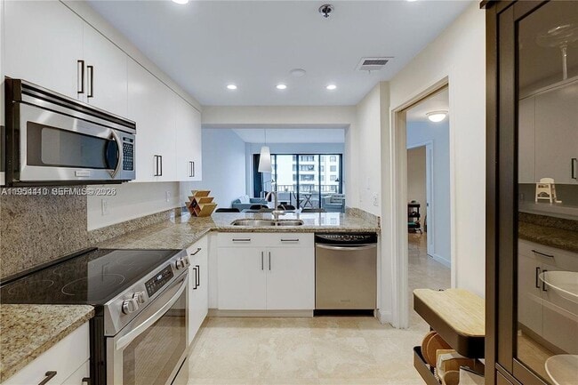 Building Photo - 201 Crandon Blvd