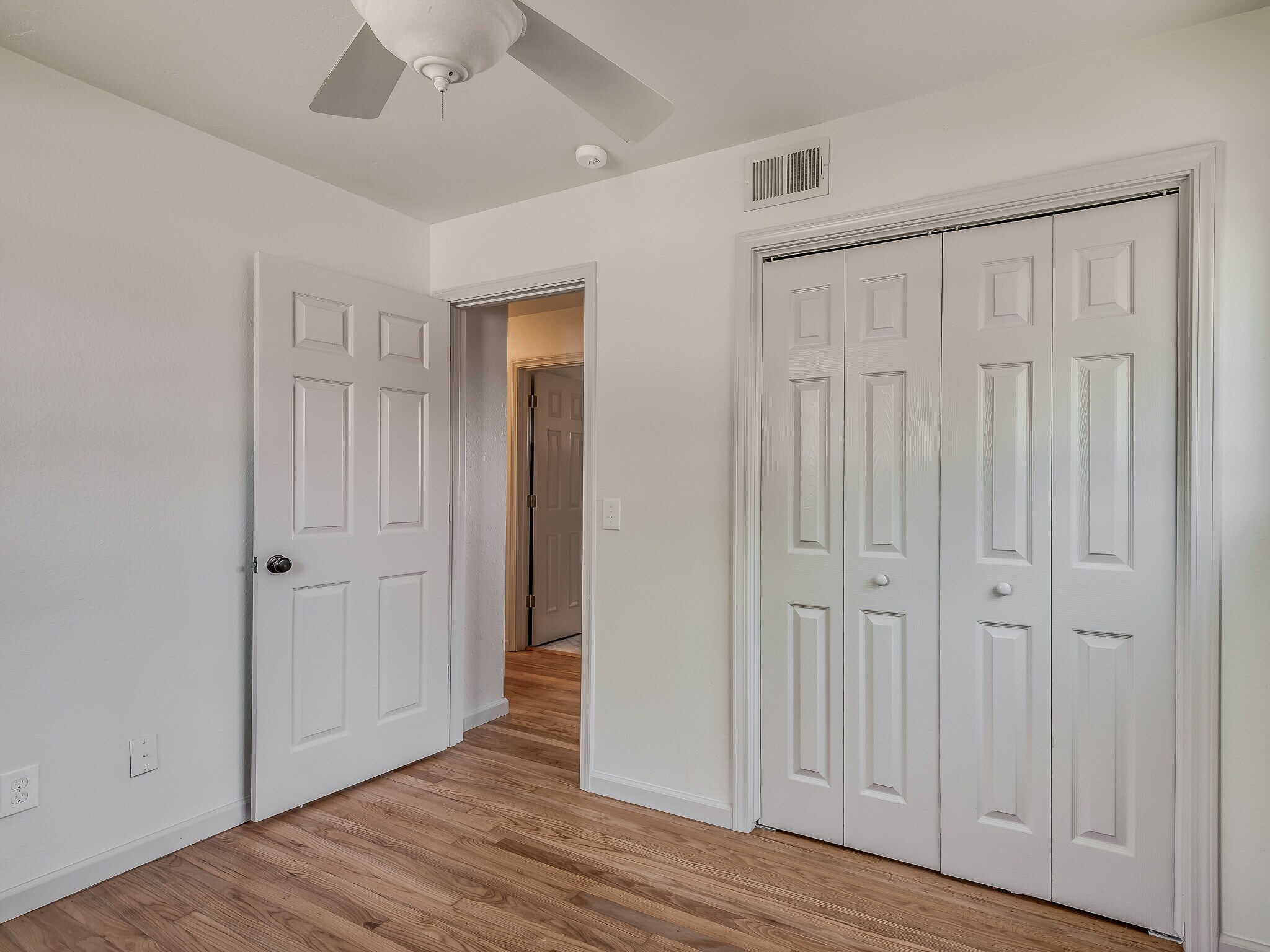 Building Photo - 1190 Tim Holt Dr