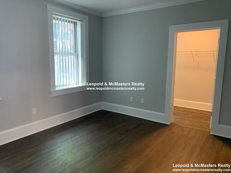 Building Photo - 130 Longwood Ave